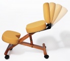 Коленный стул KW02B